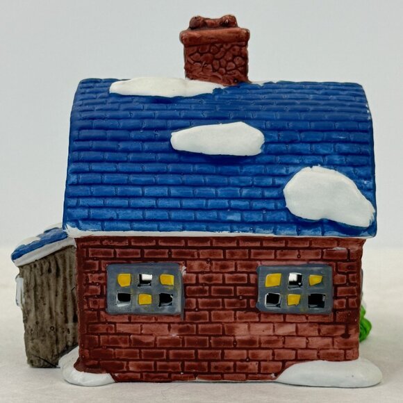 Vtg Lotus Ceramic Holiday Village Miniature Shop Snowy Roof Festive Christmas 4" - Picture 3 of 9